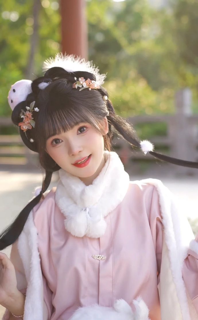 沿阶草 封面