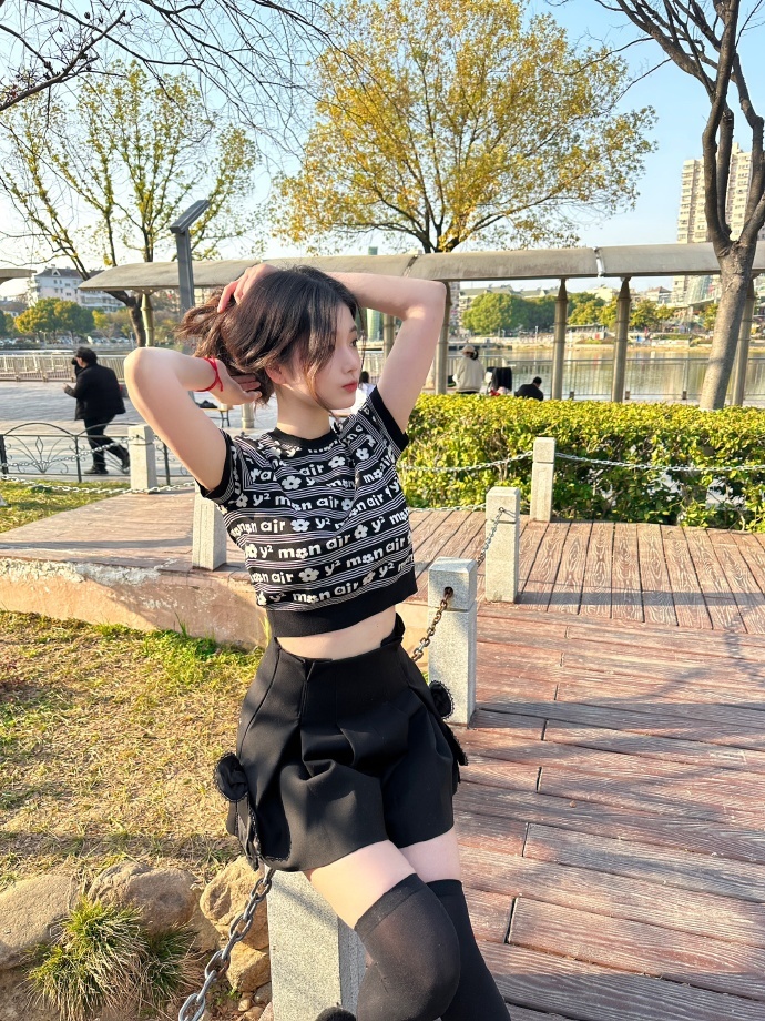 约定的梦幻岛 封面